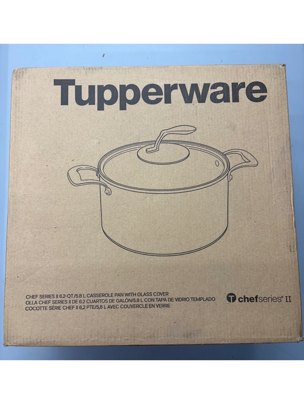 New - Tupperware Chef Series II 2.6-Qt./2.5 L Saucepan with Glass Cover